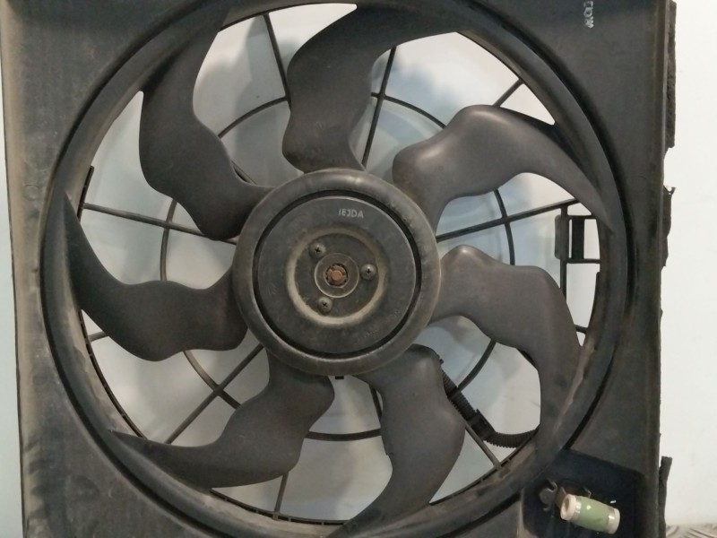 Recambio de electroventilador para kia carens iv 1.7 crdi referencia OEM IAM 25380A4500  