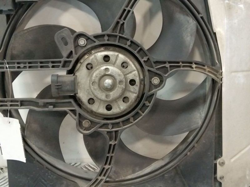 Recambio de electroventilador para peugeot 207 cc (wd_) 1.6 16v referencia OEM IAM 9812028580  