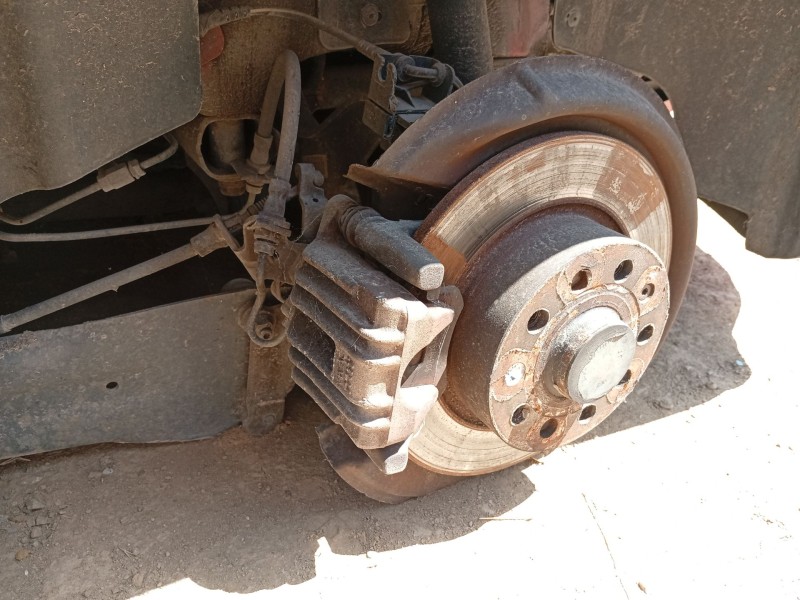 Recambio de pinza freno trasera izquierda para seat leon (1p1) 1.6 tdi referencia OEM IAM 1K0615123D 8D0698671 1K0615423J