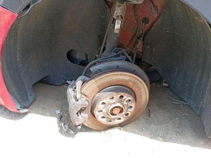 Recambio de mangueta delantera izquierda para seat leon (1p1) 1.6 tdi referencia OEM IAM 1K0407255T  