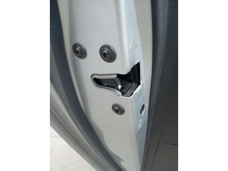 Recambio de cerradura puerta trasera izquierda para opel insignia a (g09) 2.0 cdti (68) referencia OEM IAM 13579557  