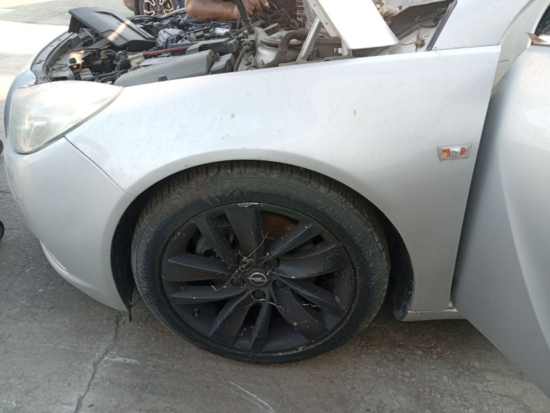 Recambio de aleta delantera izquierda para opel insignia a (g09) 2.0 cdti (68) referencia OEM IAM 13277520  
