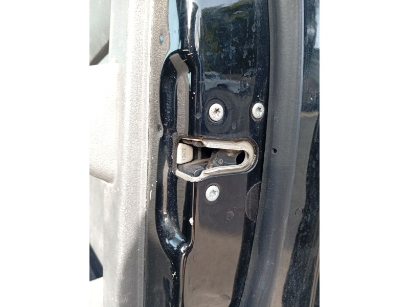 Recambio de cerradura puerta delantera derecha para dodge nitro 2.8 crd referencia OEM IAM 04589466AH  