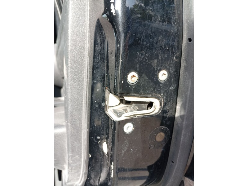 Recambio de cerradura puerta trasera derecha para dodge nitro 2.8 crd referencia OEM IAM 04589278AJ  