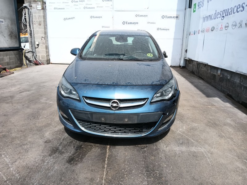 opel astra j (p10) del año 2013
