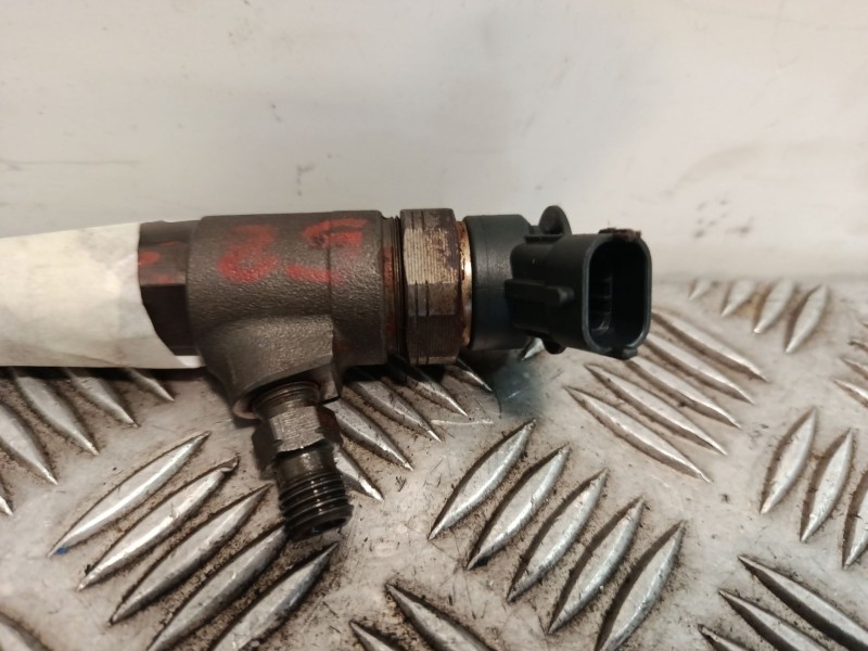 Recambio de inyector para peugeot 308 cc (4b_) 1.6 hdi referencia OEM IAM 870692  