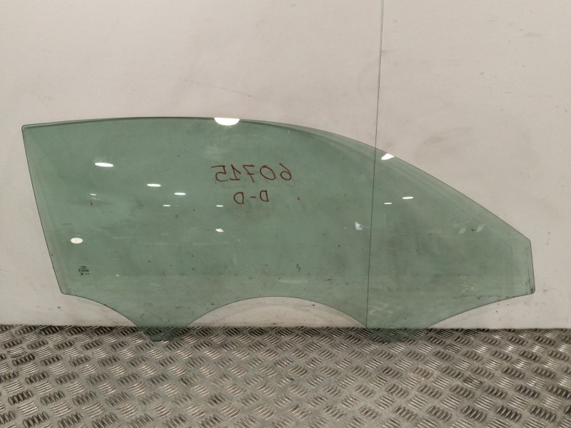 Recambio de luna delantera derecha para audi a1 (8x1, 8xk) 1.6 tdi referencia OEM IAM 8X3845202  