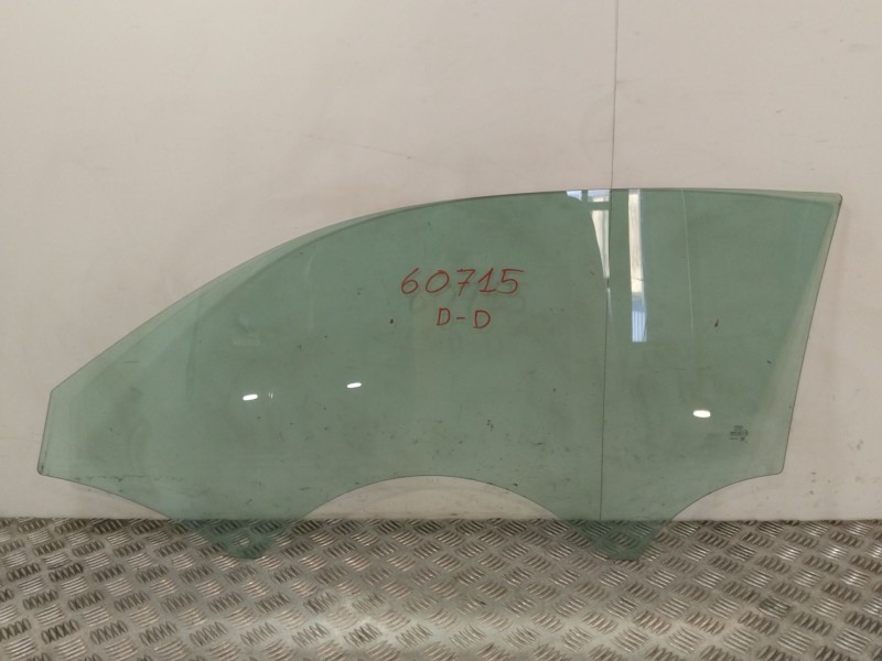 Recambio de luna delantera derecha para audi a1 (8x1, 8xk) 1.6 tdi referencia OEM IAM 8X3845202  