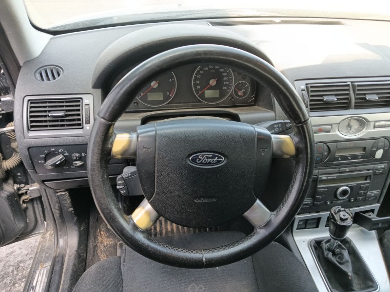 ford mondeo iii sedán (b4y) del año 2004