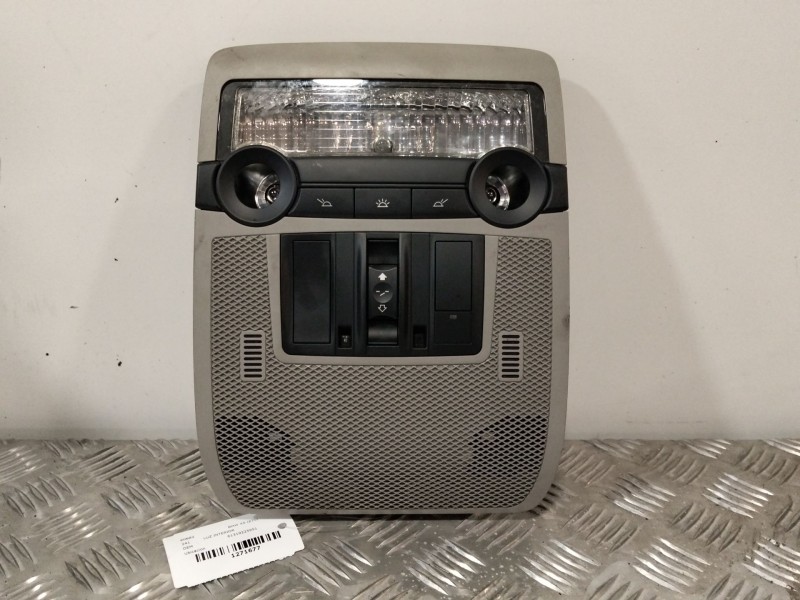 Recambio de luz interior para bmw x5 (e70) xdrive 30 d referencia OEM IAM 61319225951  