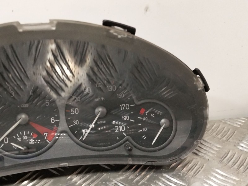 Recambio de cuadro instrumentos para peugeot 206 hatchback (2a/c) 1.4 i referencia OEM IAM 9645847180  