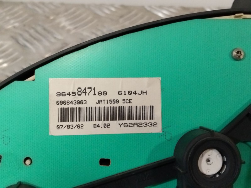 Recambio de cuadro instrumentos para peugeot 206 hatchback (2a/c) 1.4 i referencia OEM IAM 9645847180  