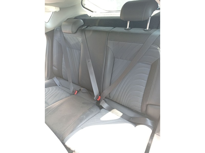 Recambio de cinturon seguridad trasero central para opel astra j (p10) 1.7 cdti (68) referencia OEM IAM 13380241  