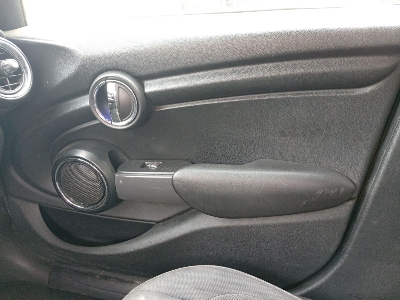 Recambio de guarnecido puerta delantera derecha para mini mini (f55) cooper d referencia OEM IAM 51417429330  