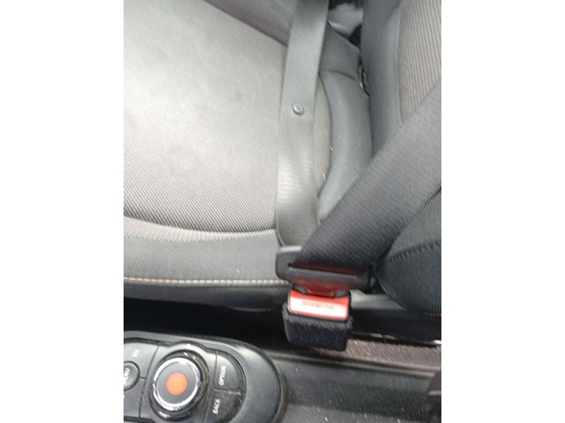Recambio de enganche cinturon delantero derecho para mini mini (f55) cooper d referencia OEM IAM 7313299  