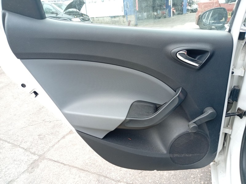 Recambio de guarnecido puerta trasera izquierda para seat ibiza iv (6j5, 6p1) 1.6 tdi referencia OEM IAM 6J4867211  
