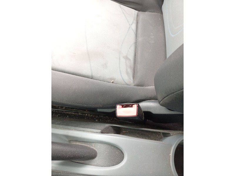 Recambio de enganche cinturon delantero derecho para seat ibiza iv (6j5, 6p1) 1.6 tdi referencia OEM IAM 6Q0857756F  