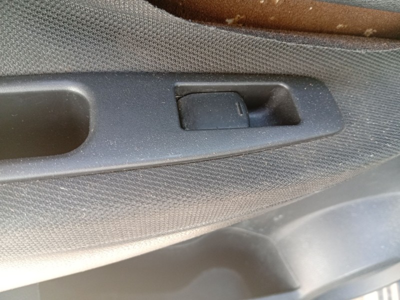 Recambio de mando elevalunas trasero izquierdo para nissan qashqai i (j10, nj10) 2.0 referencia OEM IAM 25411JD000  