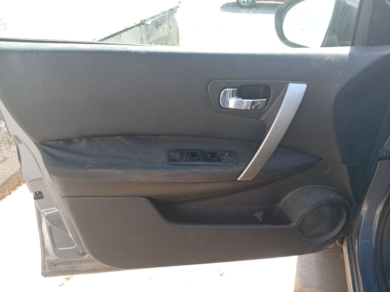 Recambio de guarnecido puerta delantera izquierda para nissan qashqai i (j10, nj10) 2.0 referencia OEM IAM 80977JD100  