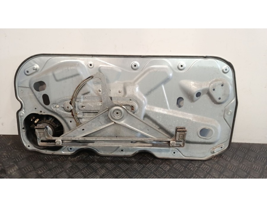 Recambio de elevalunas delantero izquierdo para ford focus ii (da_, hcp, dp) 1.6 referencia OEM IAM 1736145  