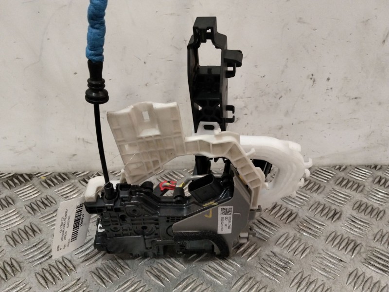 Recambio de cerradura puerta delantera derecha para kia xceed (cd) 1.5 t-gdi mhev referencia OEM IAM 81320J7000  