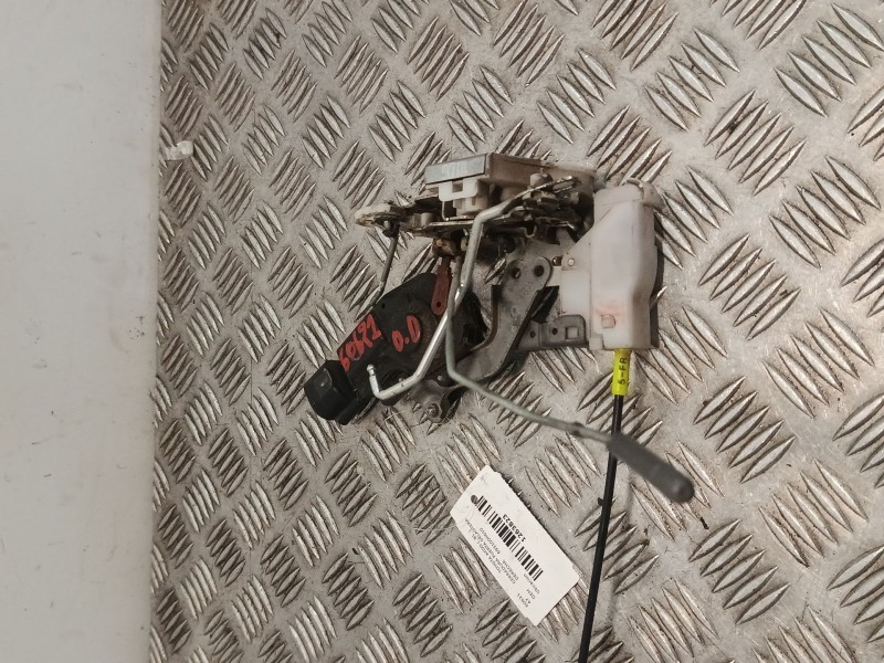 Recambio de cerradura puerta delantera derecha para toyota aygo (_b1_) 1.0 (kgb10_) referencia OEM IAM 693100H010  