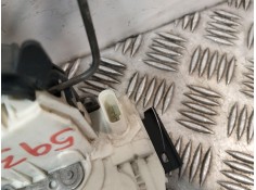 Recambio de cerradura puerta trasera izquierda para mercedes-benz clase a (w176) a 200 cdi / d (176.008) referencia OEM IAM 2047 2