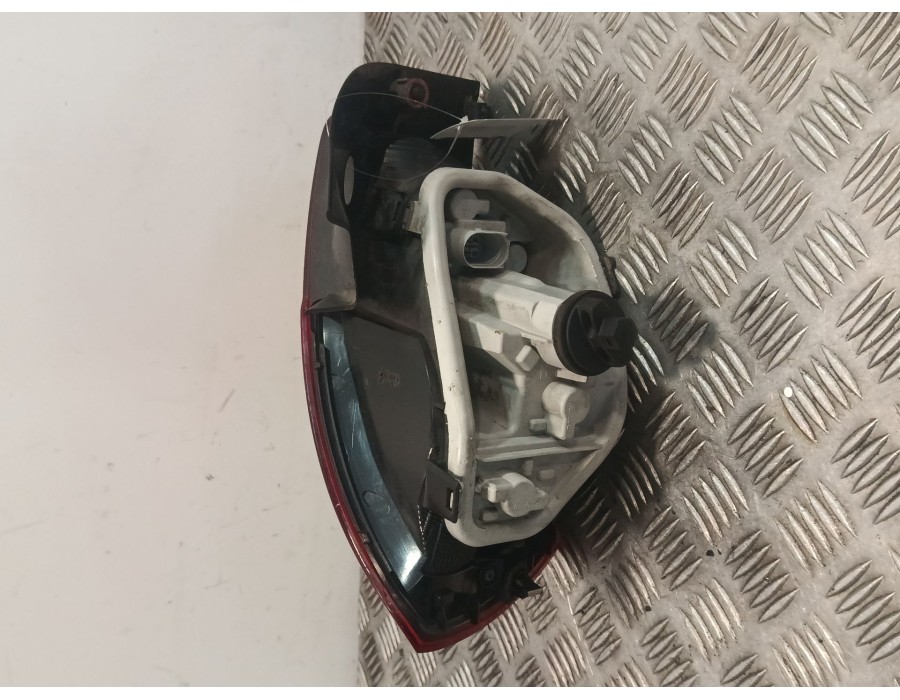 Recambio de piloto trasero derecho para seat ibiza iv (6j5, 6p1) 1.6 tdi referencia OEM IAM 6J4945096H 6J4945096K 