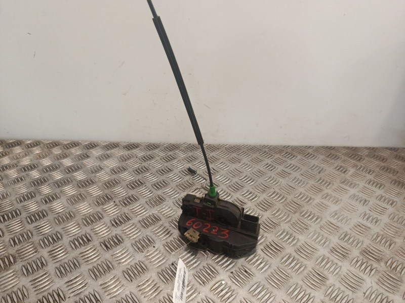 Recambio de cerradura puerta trasera izquierda para opel astra j (p10) 1.7 cdti (68) referencia OEM IAM 13579557  