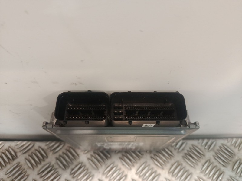 Recambio de centralita motor uce para audi a5 (8t3) 3.2 fsi quattro referencia OEM IAM 8T0907559E  5WP4612001