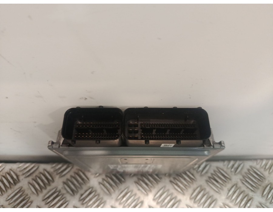 Recambio de centralita motor uce para audi a5 (8t3) 3.2 fsi quattro referencia OEM IAM 8T0907559E  5WP4612001