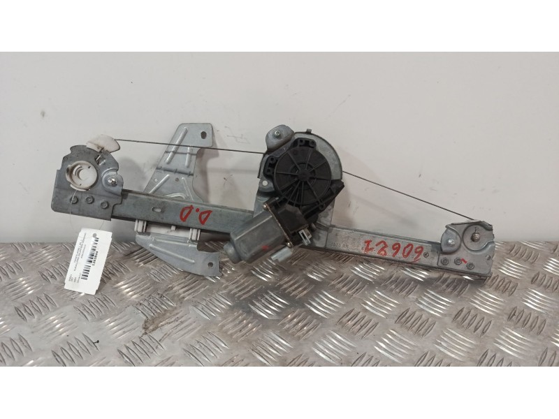 Recambio de elevalunas delantero derecho para toyota aygo (_b1_) 1.0 (kgb10_) referencia OEM IAM 698100H010  