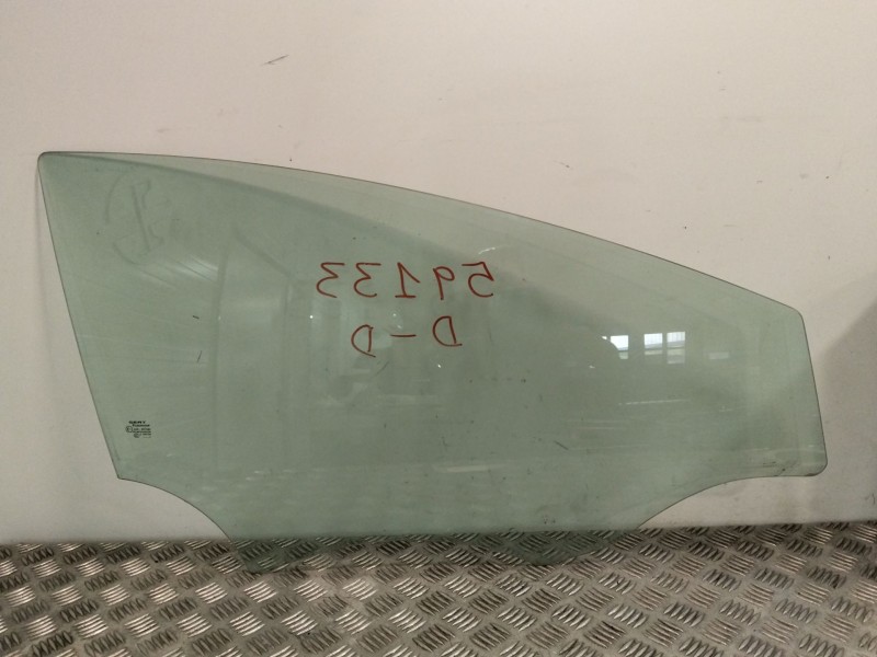 Recambio de luna delantera derecha para seat leon (1p1) referencia OEM IAM   