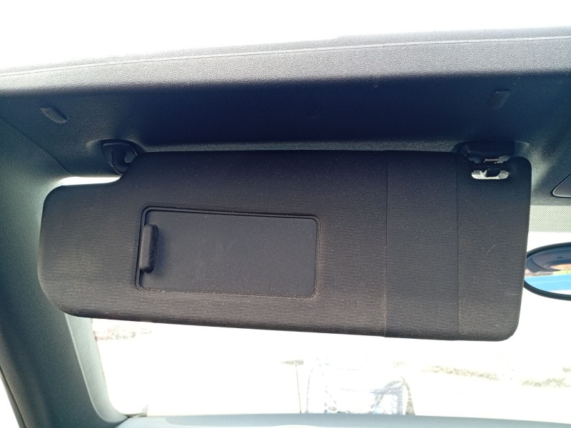 Recambio de parasol izquierdo para volkswagen new beetle ii fase 2 descapotbale (ae cabr) 1.2 referencia OEM IAM 5C38575513H8  