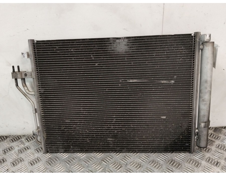 Recambio de condensador / radiador aire acondicionado para kia carens iv 1.7 crdi referencia OEM IAM 97606A4500  