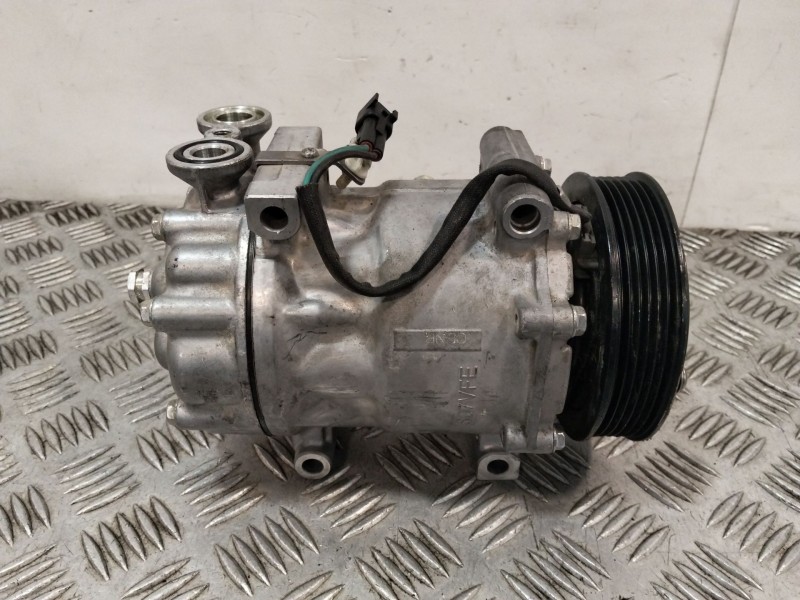Recambio de compresor aire acondicionado para volvo v40 hatchback (525) d3 referencia OEM IAM 31348245  