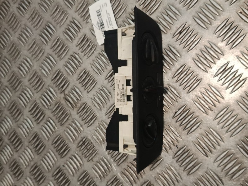 Recambio de mando climatizador para seat ibiza iv (6j5, 6p1) 1.6 tdi referencia OEM IAM 6J0820045A  