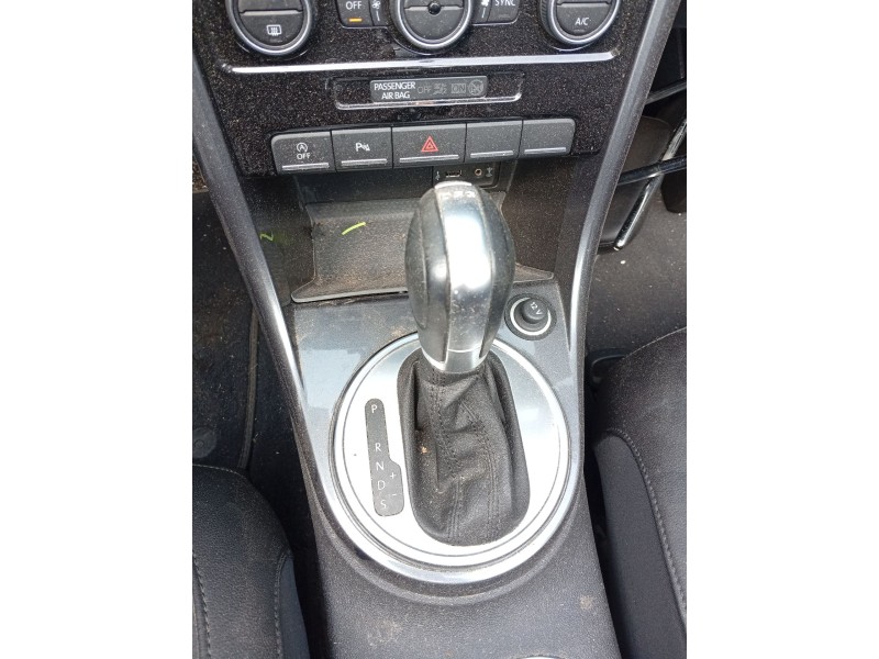 Recambio de palanca cambio para volkswagen new beetle ii fase 2 descapotbale (ae cabr) 1.2 referencia OEM IAM   