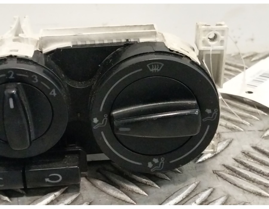 Recambio de mando calefaccion / aire acondicionado para volkswagen golf iv berlina (1j1) 1.9 tdi referencia OEM IAM 1J0819045F  