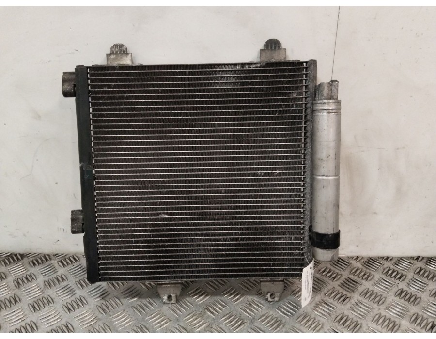 Recambio de condensador / radiador aire acondicionado para toyota aygo (_b1_) 1.0 (kgb10_) referencia OEM IAM 868483R  