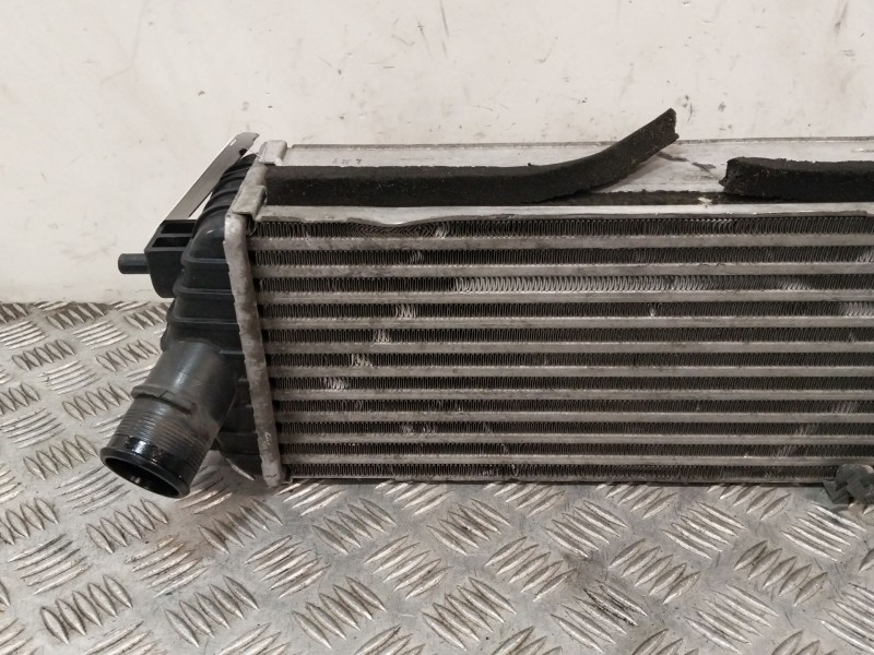 Recambio de intercooler para kia carens iv 1.7 crdi referencia OEM IAM  3930084400 