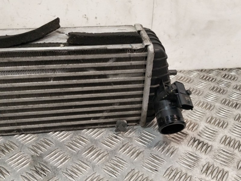 Recambio de intercooler para kia carens iv 1.7 crdi referencia OEM IAM  3930084400 