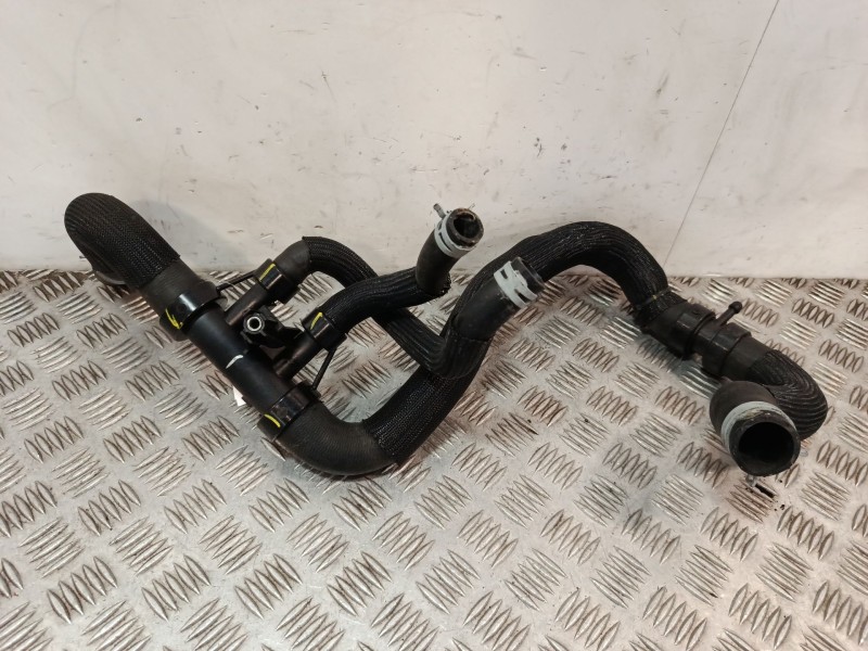 Recambio de tubo para renault kadjar (ha_, hl_) 1.3 tce 140 referencia OEM IAM 215031379R  