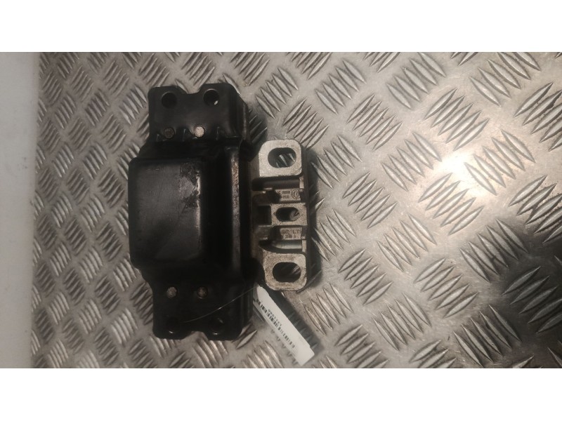 Recambio de soporte motor para seat leon (1p1) 1.4 tsi referencia OEM IAM 1KO199555  