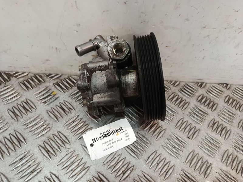 Recambio de bomba direccion para bmw 5 (e39) 525 i referencia OEM IAM LF302108226  