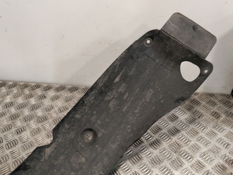 Recambio de paso de rueda trasero derecho para seat altea xl (5p5) 1.9 tdi referencia OEM IAM 86822H8400  