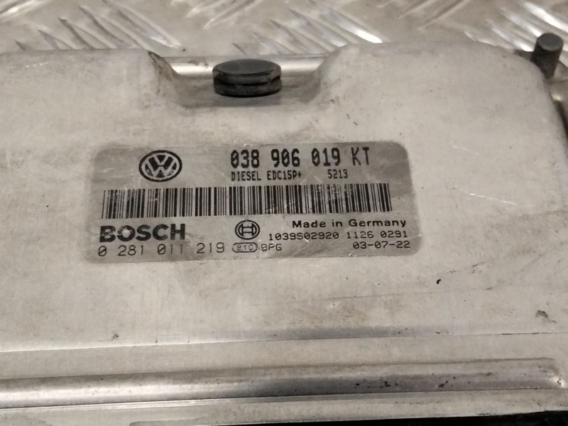 Recambio de centralita motor uce para seat ibiza iii (6l1) 1.9 tdi referencia OEM IAM 038906019KT  
