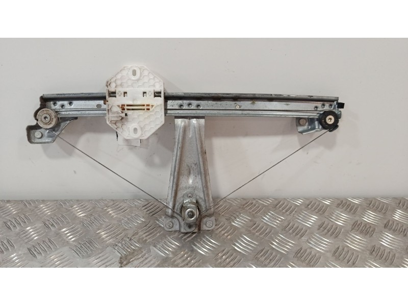 Recambio de elevalunas trasero derecho para dacia sandero ii 1.0 tce 90 gpf referencia OEM IAM 827202131  