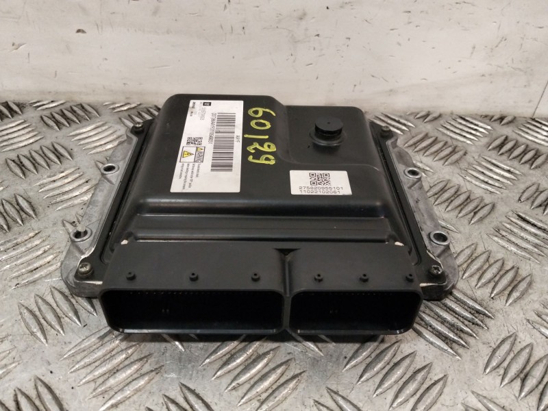 Recambio de centralita motor uce para opel astra j (p10) 1.7 cdti (68) referencia OEM IAM 55579893  