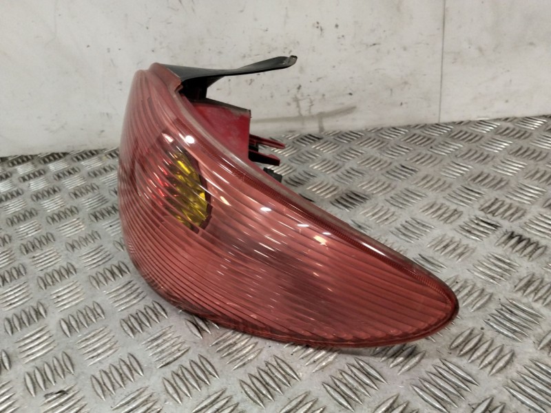 Recambio de piloto trasero derecho para peugeot 206 hatchback (2a/c) 1.4 hdi eco 70 referencia OEM IAM   